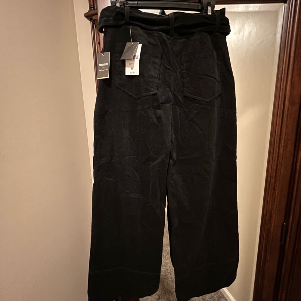BLACK WIDE LEG CORDUROY WITH BELT